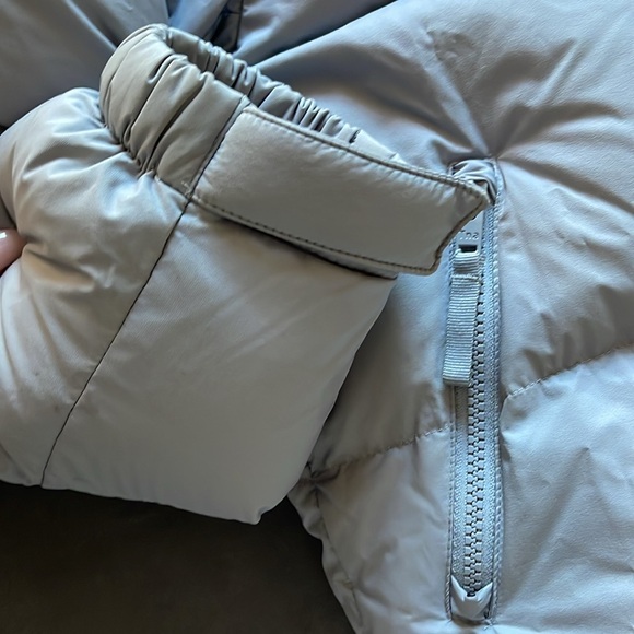 Aritzia Tna Mega Puff Shorty in XS - light grey! - Picture 3 of 11